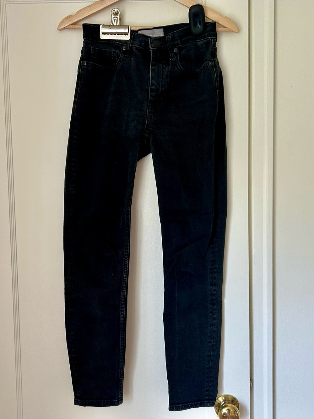 Everlane black skinny jeans